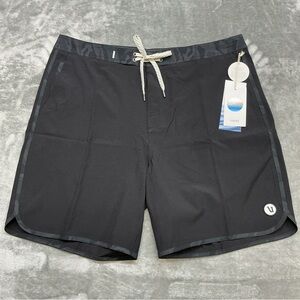 VUORI Cruise Boardshorts Men's Size 36 Black V314 stretch hybrid surf casual